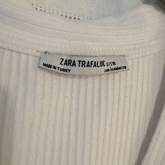 Zara Trafaluc White Ribbed Crop Short Sleeve Shirt - Picture 2 of 4